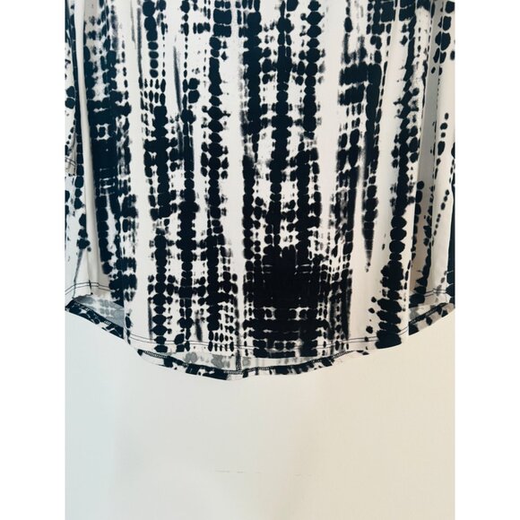 NWT Veronica M. Medium Off Shoulder Abstract Print Top Black & White - Picture 13 of 15